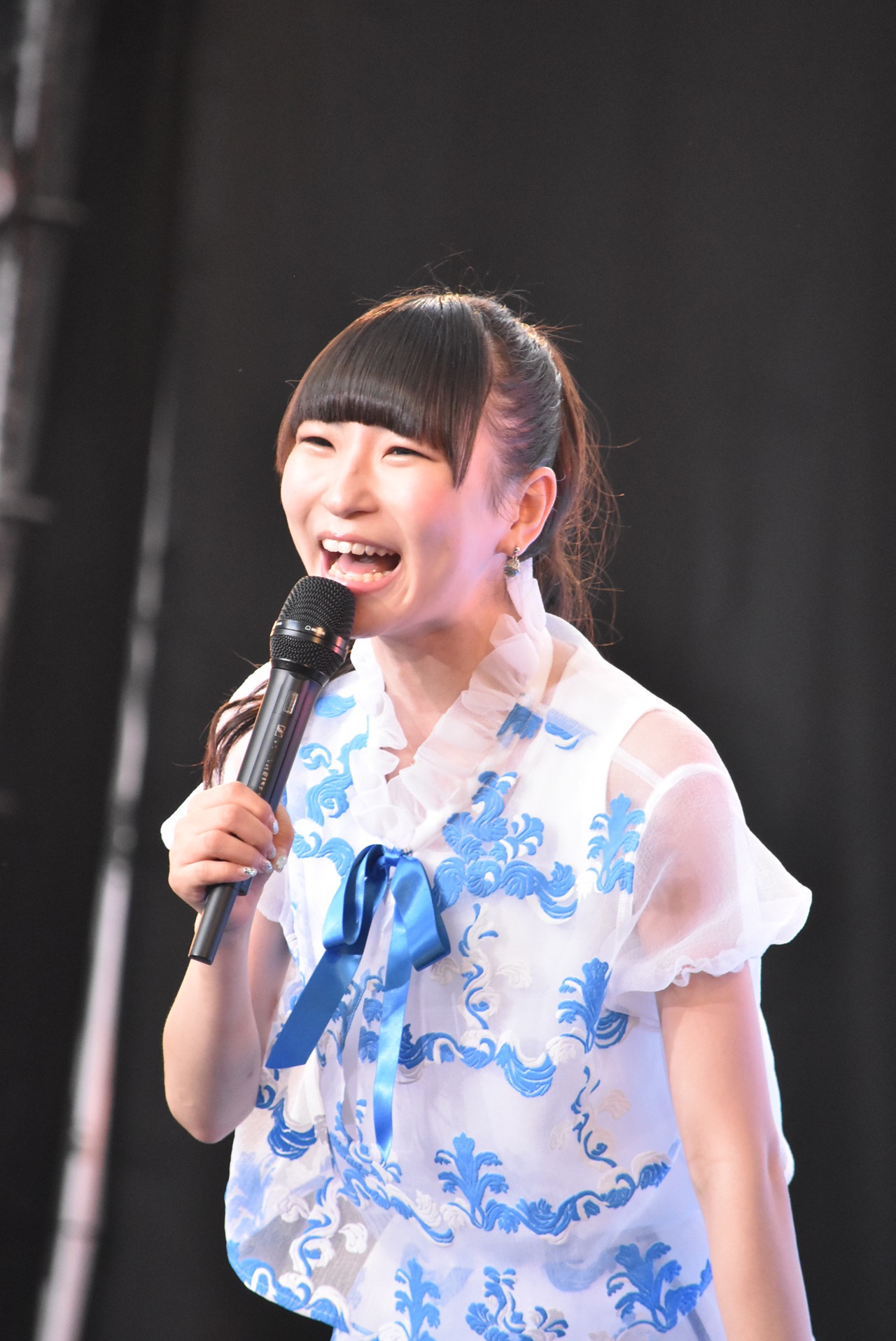 公開収録の前説を担当した藤咲彩音。