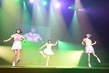 「Negicco 13th Anniversary『Road of Negiiiiii ～TADAIMA～ 2016 Summer at NHKホール』」の様子。