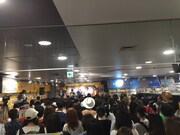 タワーレコード渋谷店で行われたインストアイベントの様子。