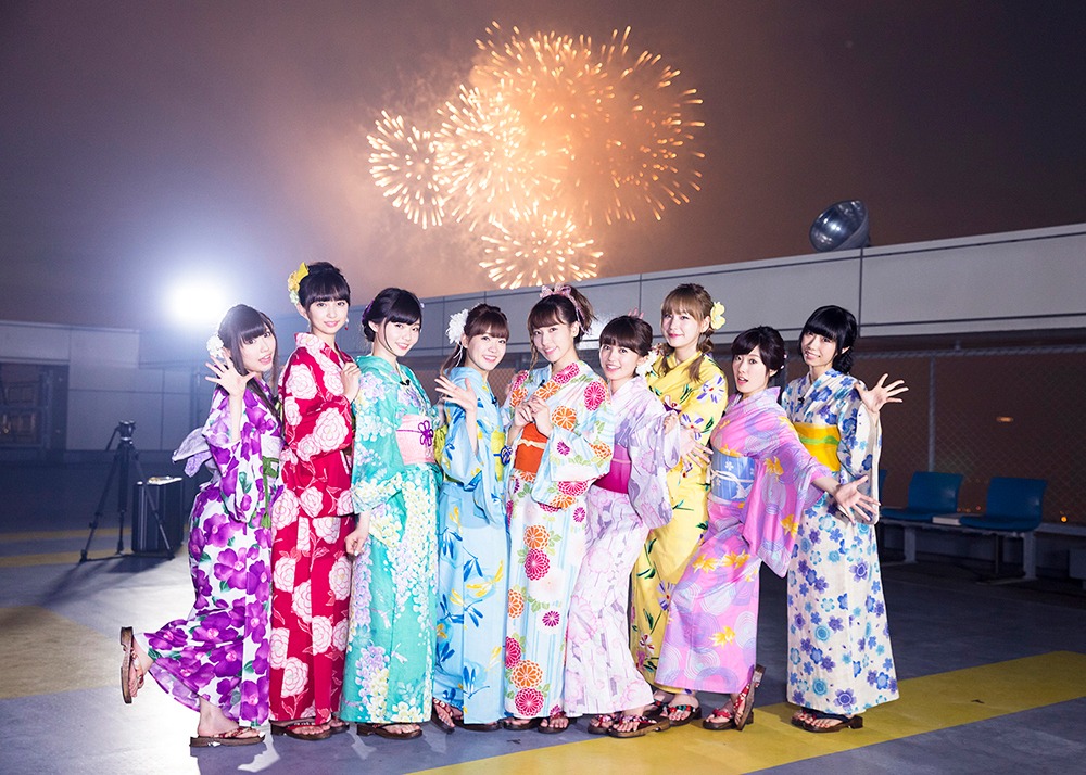 Aqours（写真提供：ランティス）