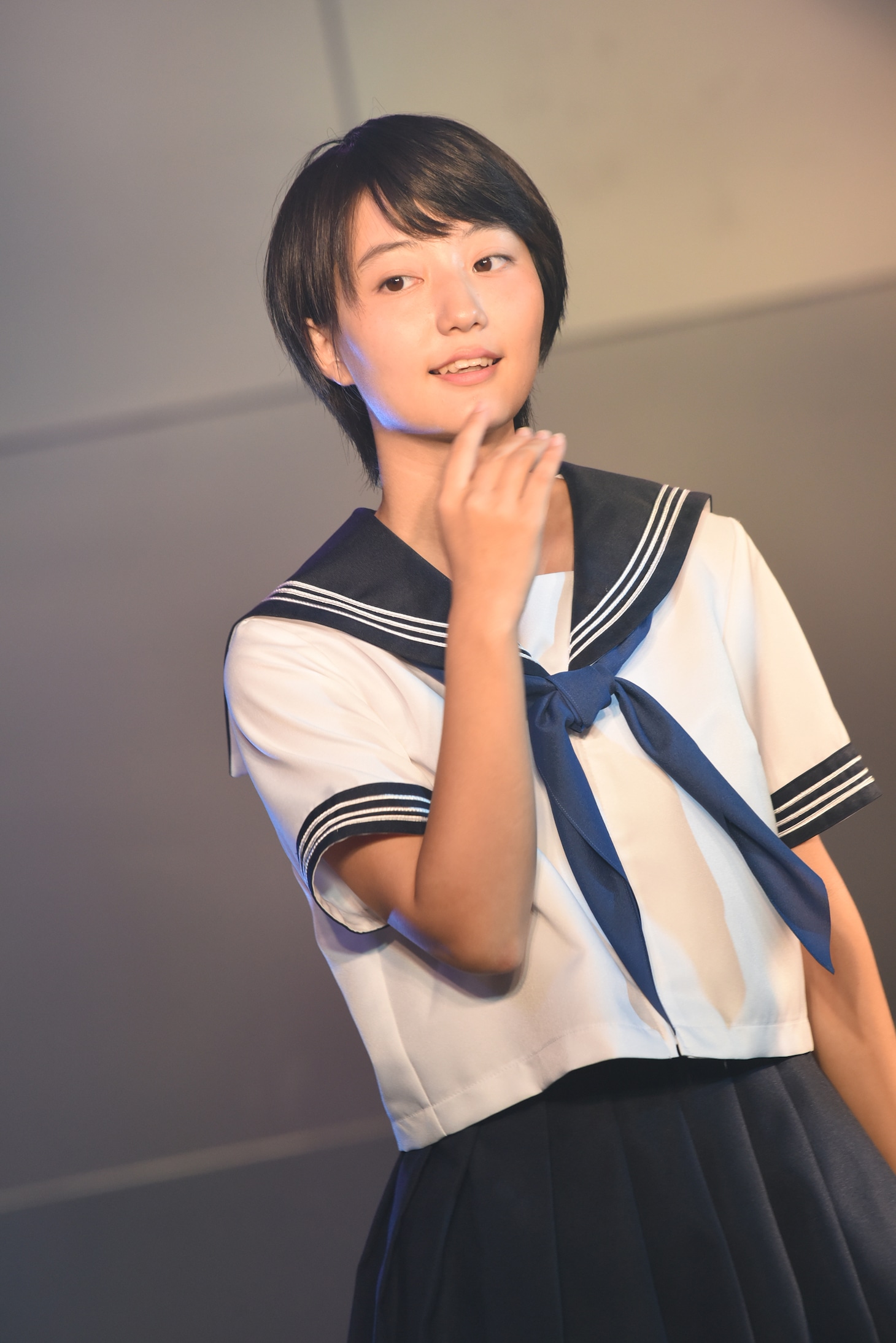 新井愛瞳