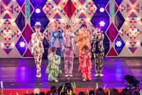 超特急（撮影：米山三郎[SignaL]）