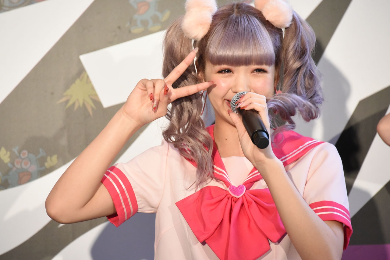 藤田ニコル
