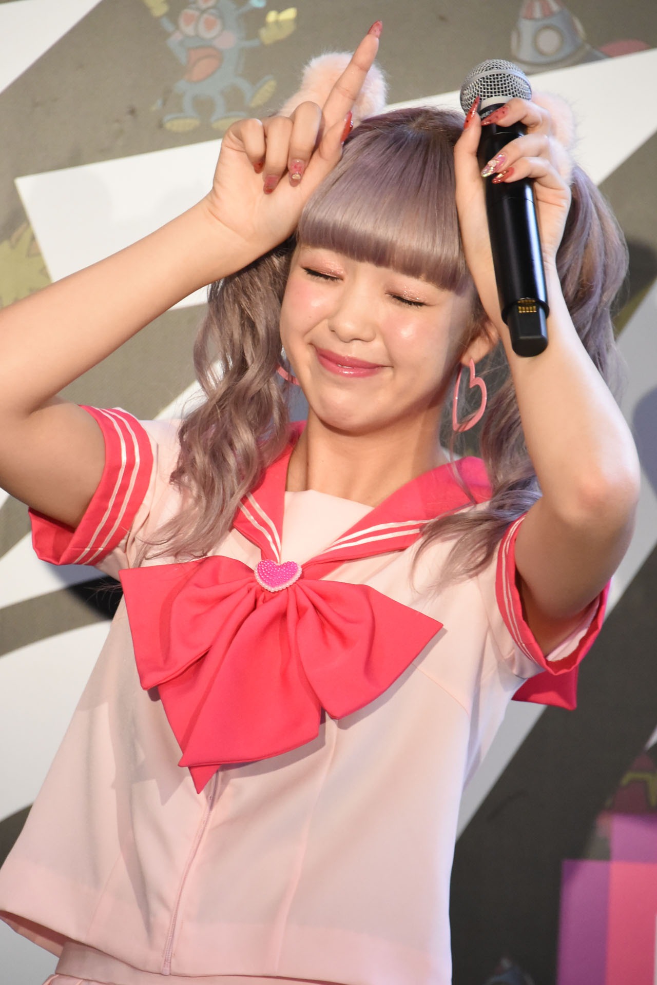 藤田ニコル