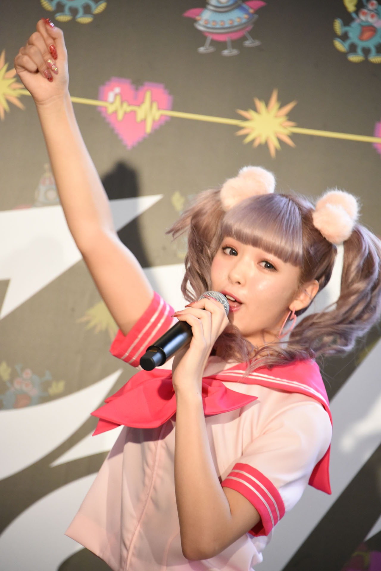 藤田ニコル