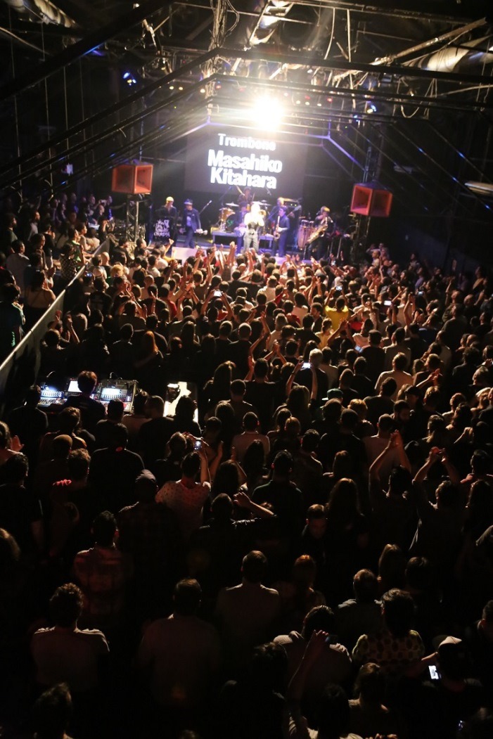 東京スカパラダイスオーケストラのライブの様子。（写真提供：Sony Music Brazil）