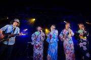 「チャオ ベッラ チンクエッティ!!!! 10周年記念ライブ!!!!」の様子。(提供:アップフロントクリエイト)