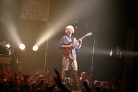 小野武正（G, Cho）（撮影：後藤壮太郎、梅田慎之介）