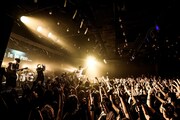 8月2日のUVERworldのライブの様子。（撮影：佐藤祐介）
