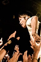 TAKUYA∞（Vo / UVERworld）（撮影：佐藤祐介）
