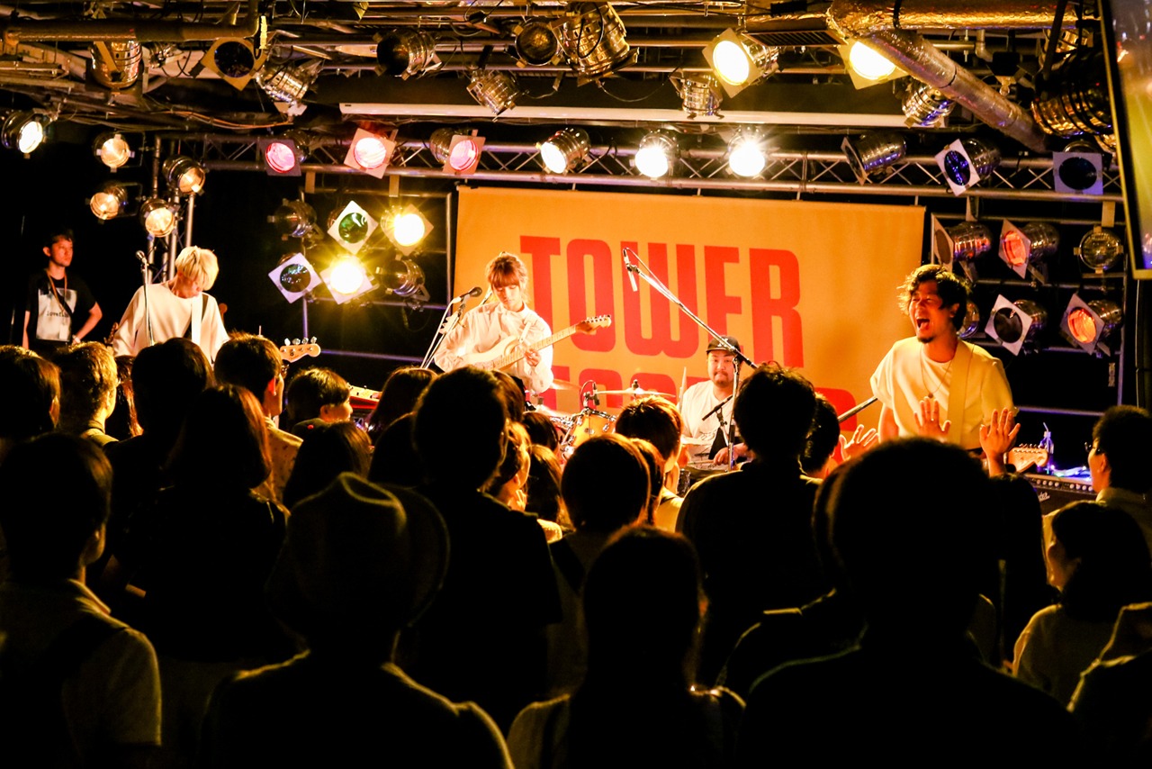 lovefilm「lovefilm『lovefilm』発売記念インストアライブ」東京・タワーレコード渋谷店B1F CUTUP STUDIO公演の様子。（Photo by Viola Kam [V'z Twinkle]）