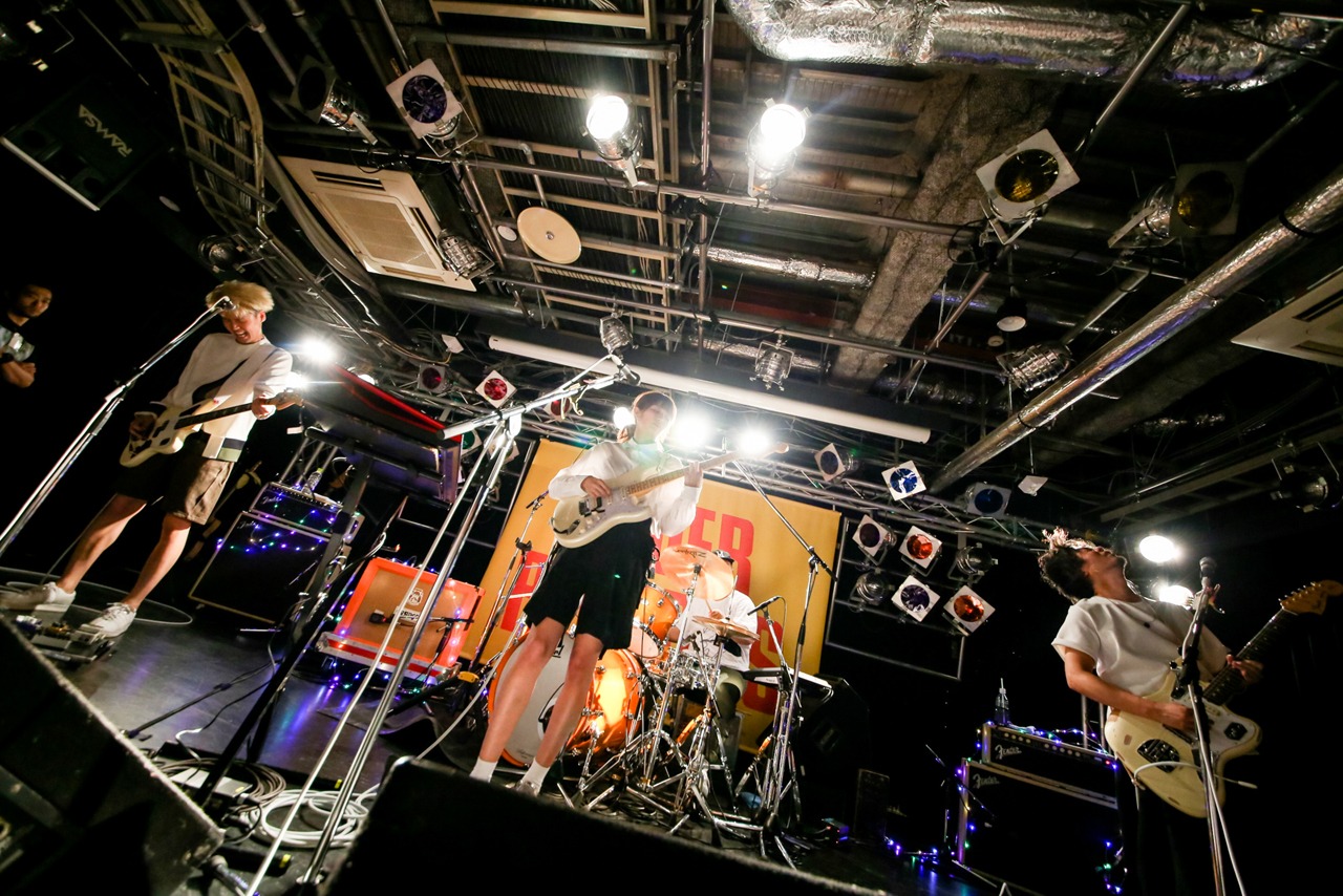 lovefilm「lovefilm『lovefilm』発売記念インストアライブ」東京・タワーレコード渋谷店B1F CUTUP STUDIO公演の様子。（Photo by Viola Kam [V'z Twinkle]）