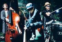 H ZETTRIO