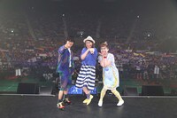 ライブ終了後の集合写真。（写真提供：フジテレビ）