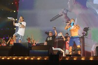 ケツメイシ「ケツメイシ 15th Anniversary 『一五の夜』 ～今夜だけ練乳ぶっかけますか？～ with キットカット ショコラトリー」の様子。