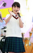 「IDOL SUMMER JAMBOREE　ACOUSTIC」に参加した山出愛子。（写真提供：アミューズ）