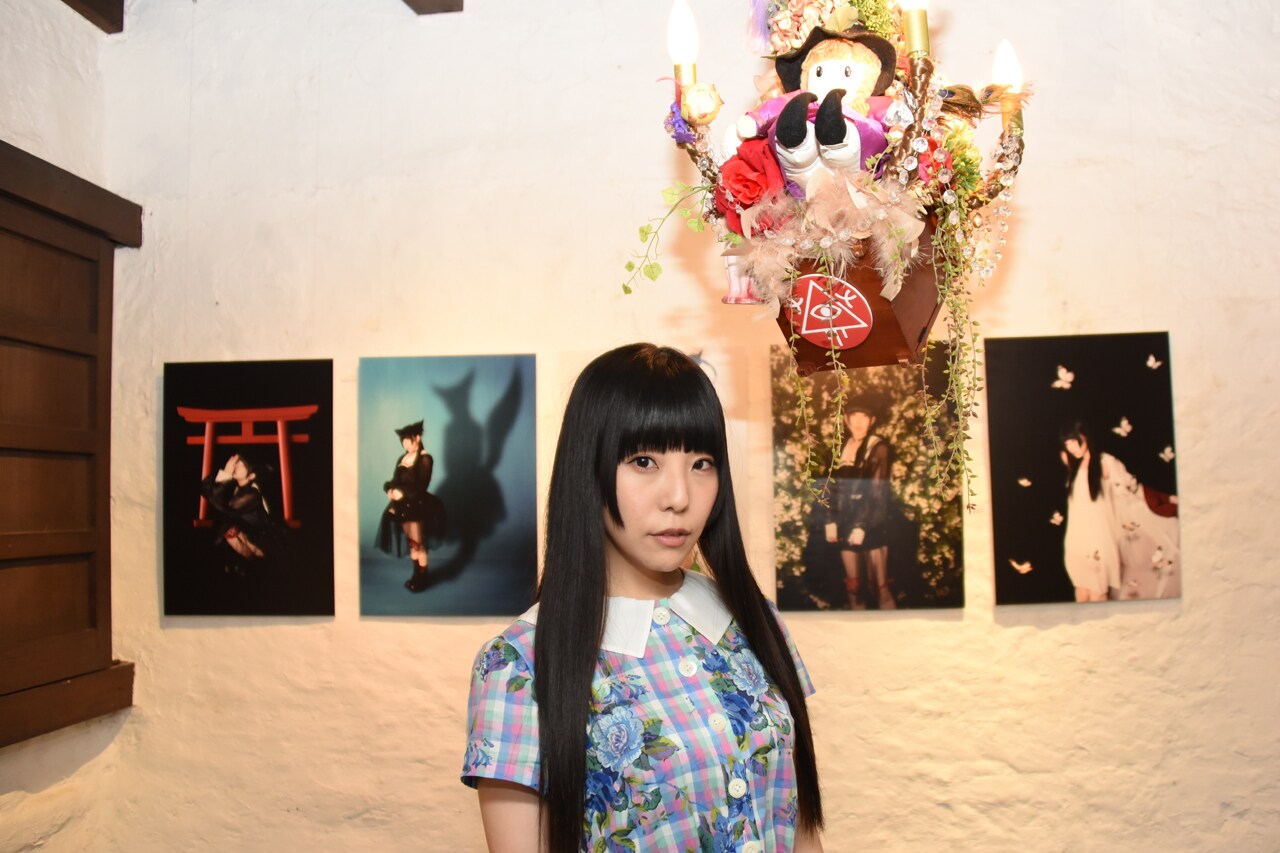 相沢梨紗キュレーションの美術展が明日スタート「秘密基地ができたみたい」