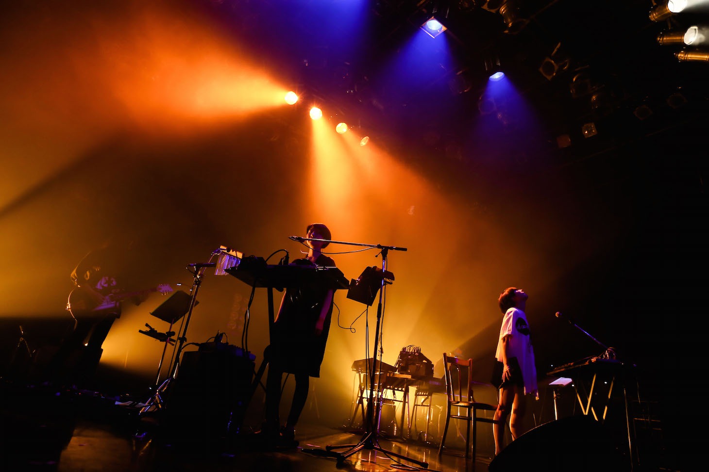 「Salyu Live 2016 Sonorous Waves」大阪・BIGCAT公演の様子。 （Photo by Taku Fujii）