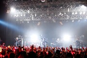VALSHE「LIVE TOUR 2016 EMERGENCY CODE:RIOT」最終公演の様子。（撮影：宮脇進 [PROGRESS-M]）