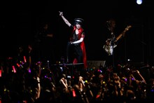 VALSHE「LIVE TOUR 2016 EMERGENCY CODE:RIOT」最終公演の様子。（撮影：宮脇進 [PROGRESS-M]）