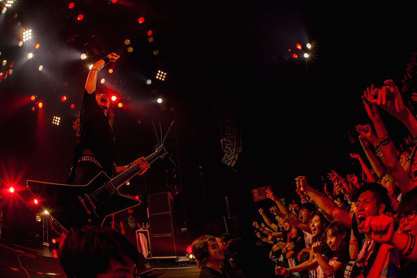 HEY-SMITH「STOP THE WAR TOUR」東京・赤坂BLITZ公演の様子。（Photo by HayachiN）