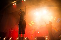 EGO-WRAPPIN' AND THE GOSSIP OF JAXX「Dance, Dance, Dance」大阪・大阪城音楽堂公演の様子。 （撮影：仁礼博）