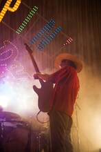 EGO-WRAPPIN' AND THE GOSSIP OF JAXX「Dance, Dance, Dance」大阪・大阪城音楽堂公演の様子。 （撮影：仁礼博）