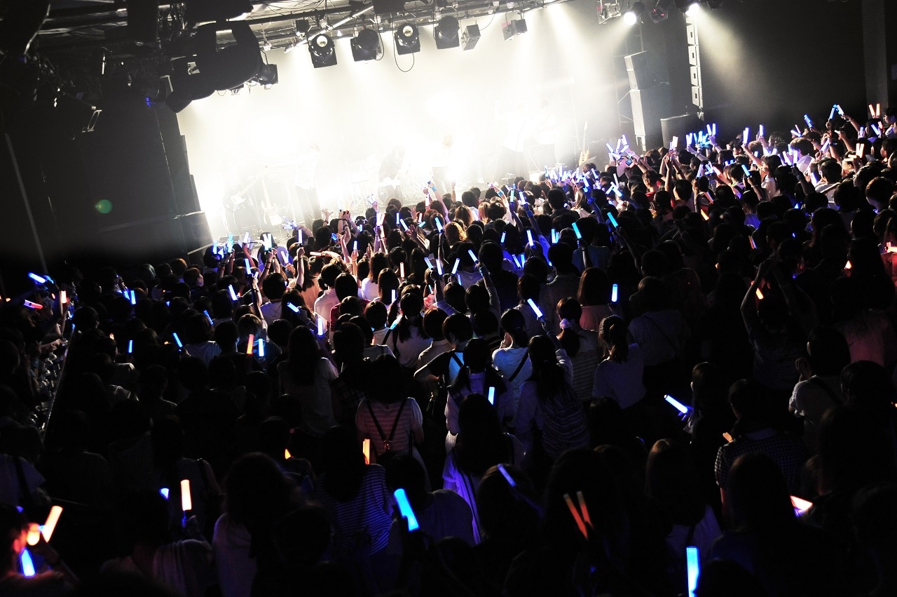 「ETA LIVE HOUSE TOUR 2016 -SUMMER-」最終公演の様子。（提供：EXIT TUNES）