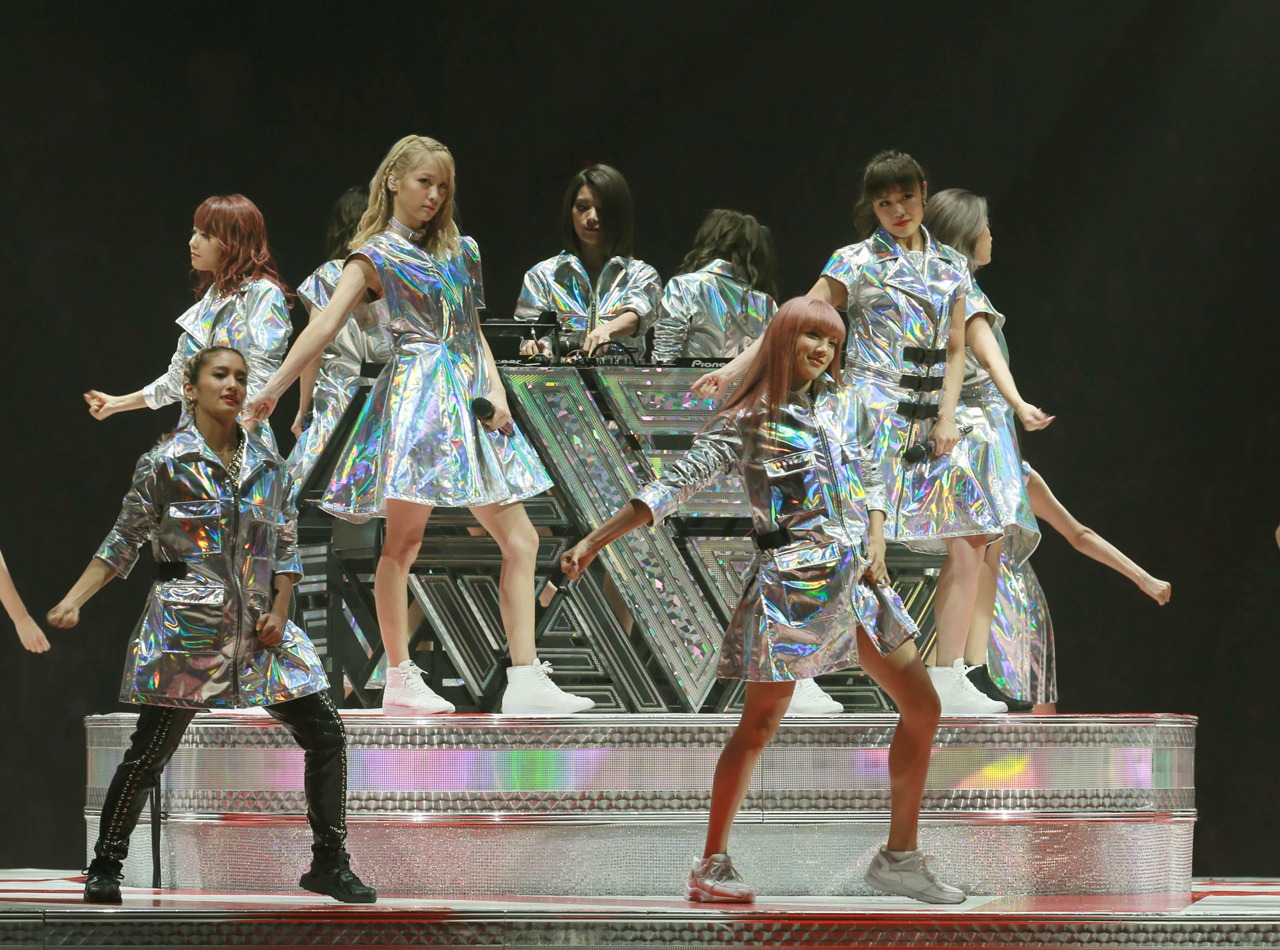 E-girls「E-girls LIVE TOUR 2016 ～E.G. SMILE～」埼玉・さいたまスーパーアリーナ公演の様子。（写真提供：LDH）