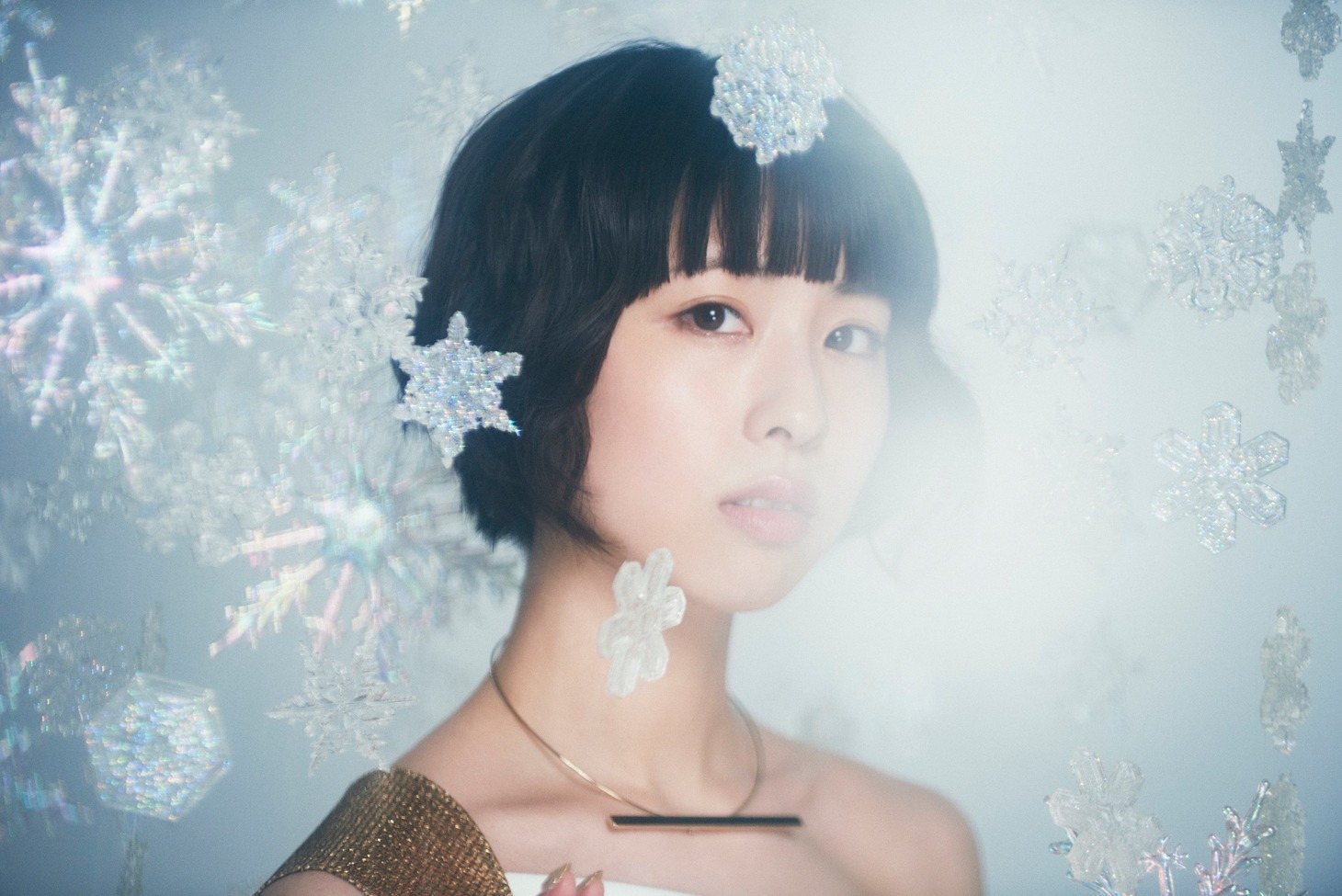綾野ましろ