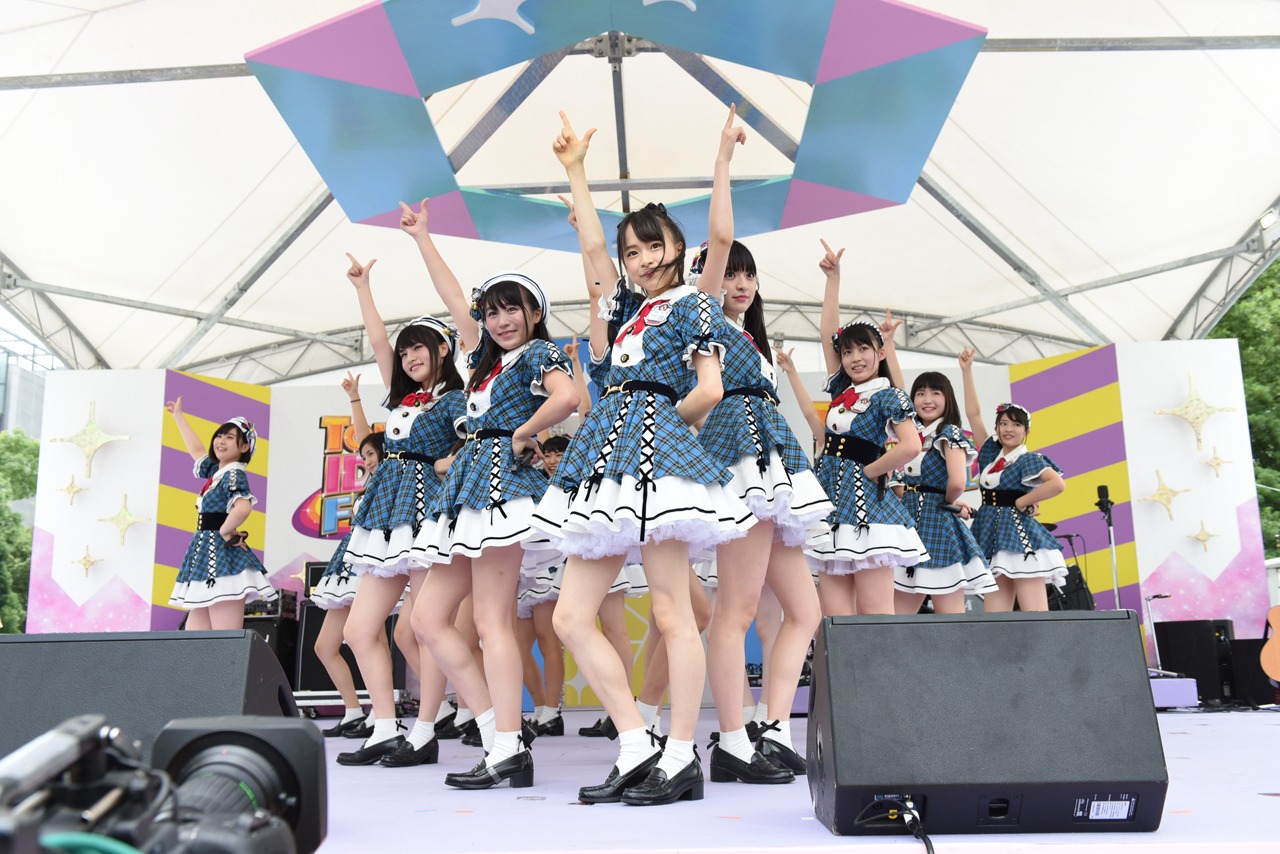 AKB48 Team 8