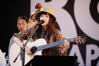 藤原さくら（写真提供：rockin'on japan）
