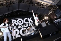 sumika（写真提供：rockin'on japan）