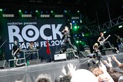 Crossfaith（写真提供：rockin'on japan）
