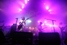 Hello Sleepwalkers（写真提供：rockin'on japan）