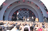 Mrs.GREEN APPLE（写真提供：rockin'on japan）