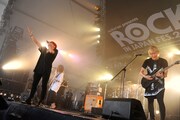 a crowd of rebellion（写真提供：rockin'on japan）
