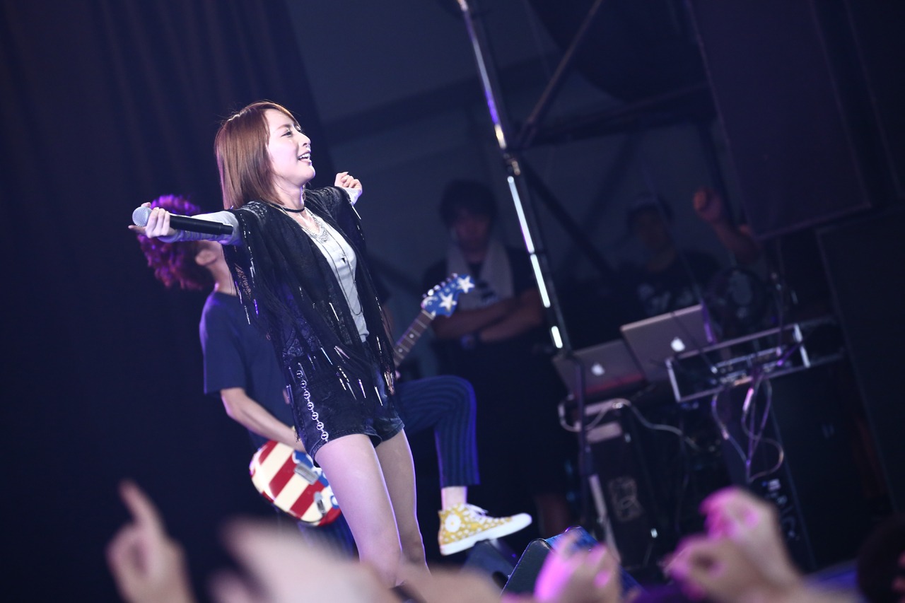 藍井エイル（写真提供：rockin'on japan）