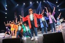 でんぱ組.incと氣志團。（写真提供：ディアステージ）