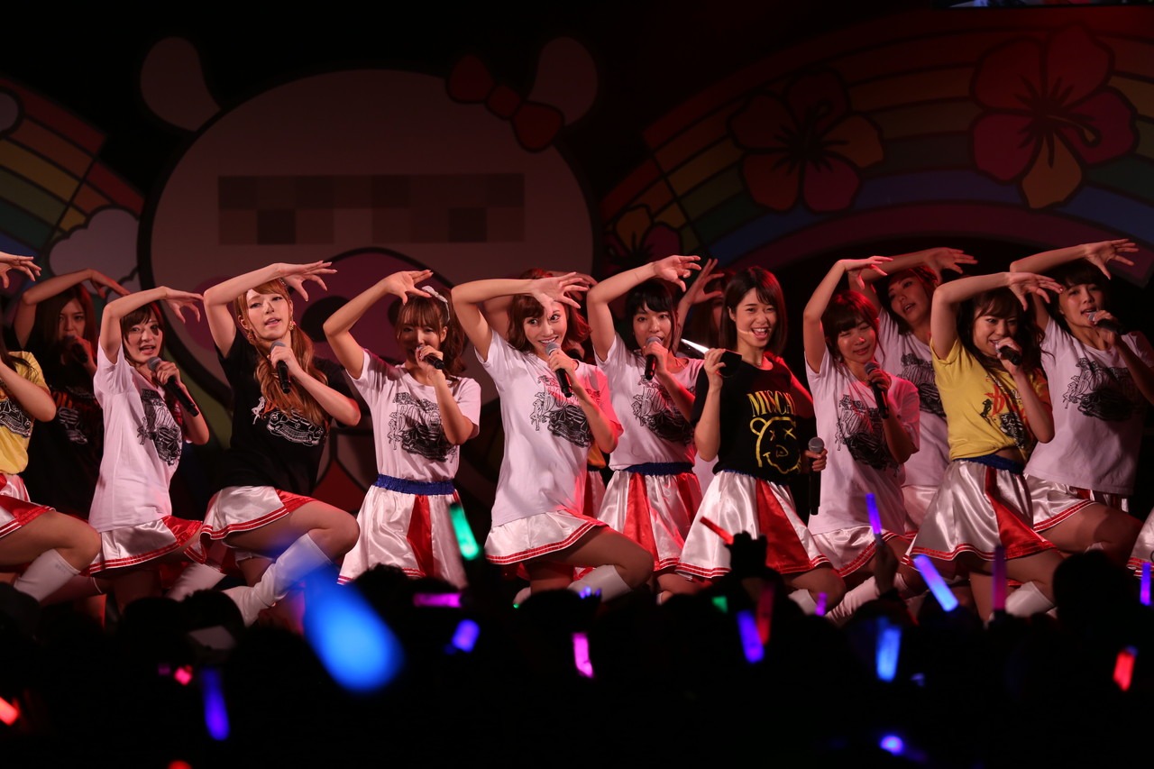 「全国暴走ツアー2016～タイホしちゃって▼～」最終公演の様子。（提供：ポニーキャニオン）