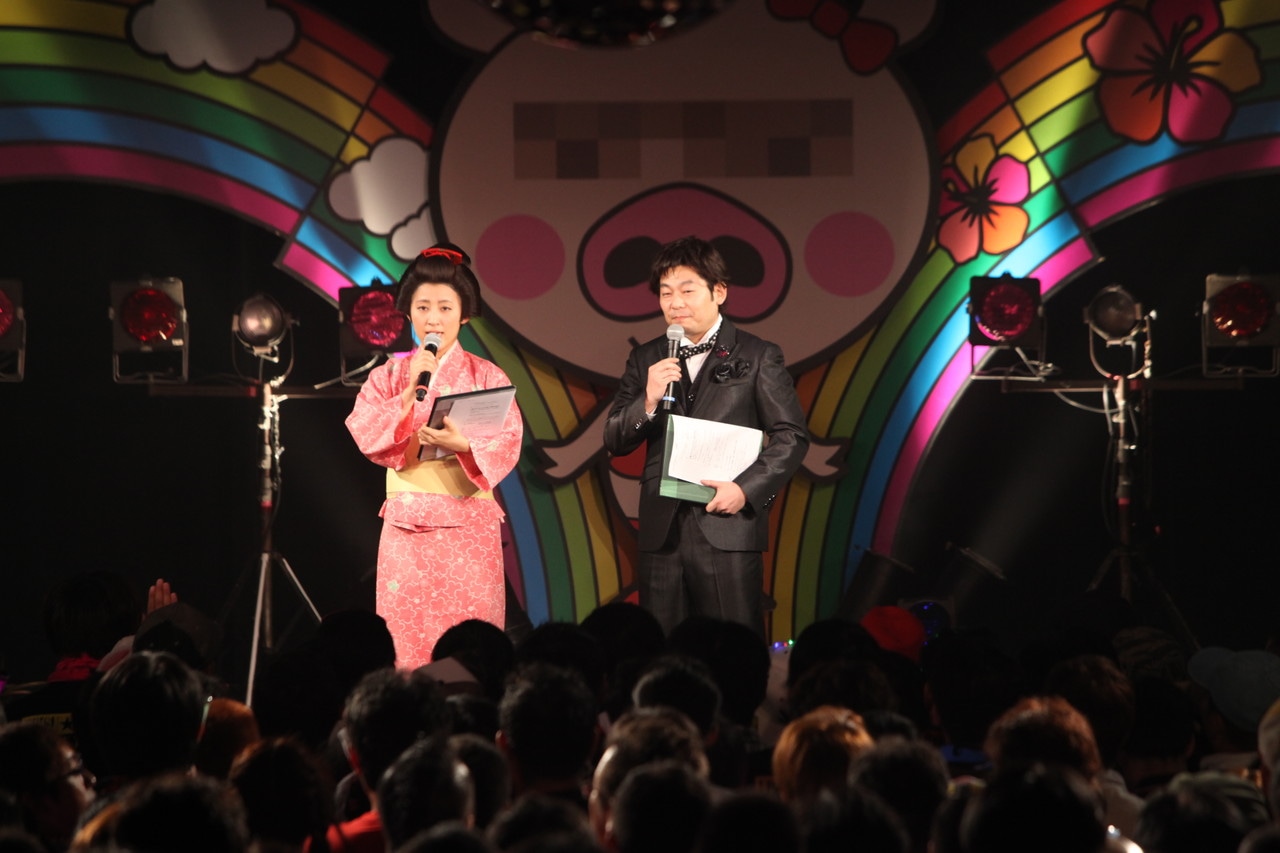左から福田彩乃、山本高広。（提供：ポニーキャニオン）