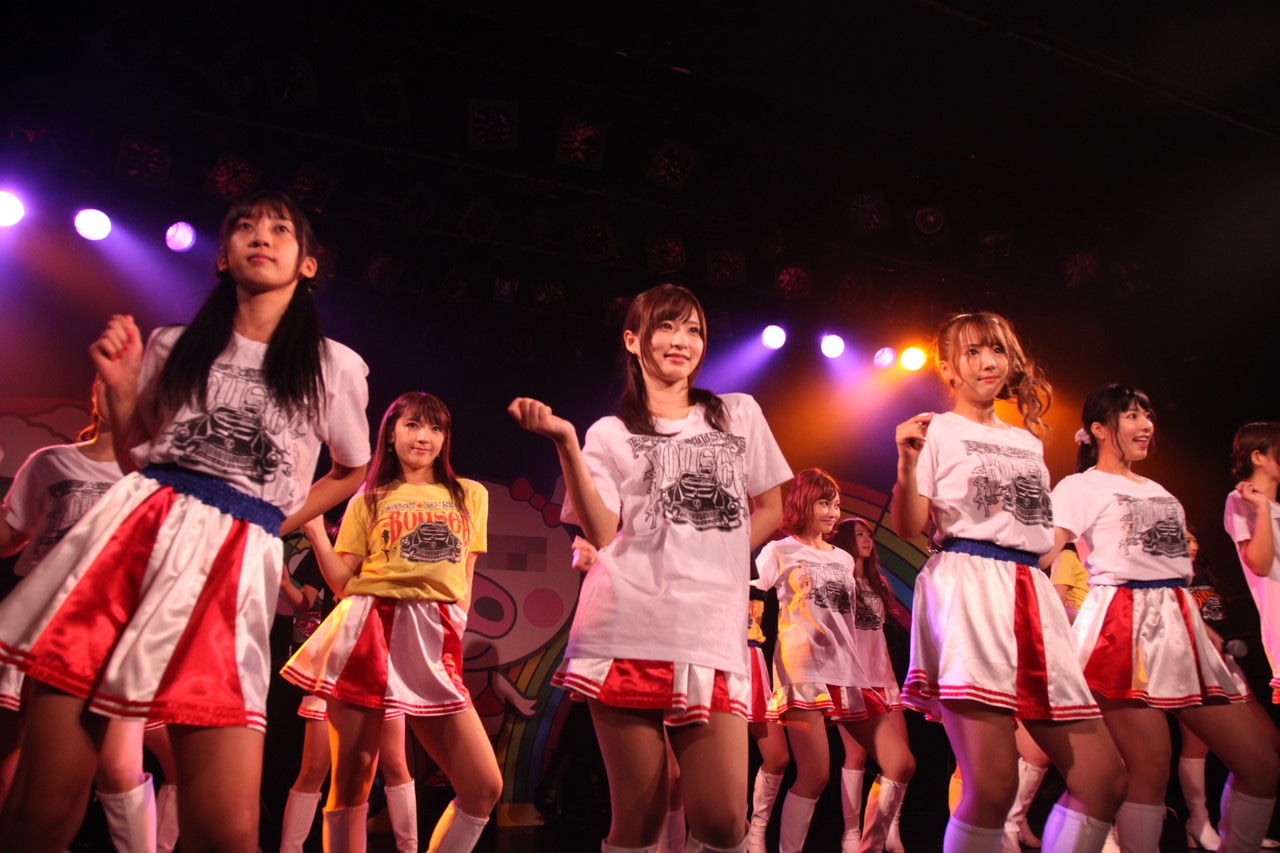 「全国暴走ツアー2016～タイホしちゃって▼～」最終公演の様子。（提供：ポニーキャニオン）
