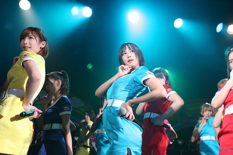 「全国暴走ツアー2016～タイホしちゃって▼～」最終公演の様子。（提供：ポニーキャニオン）