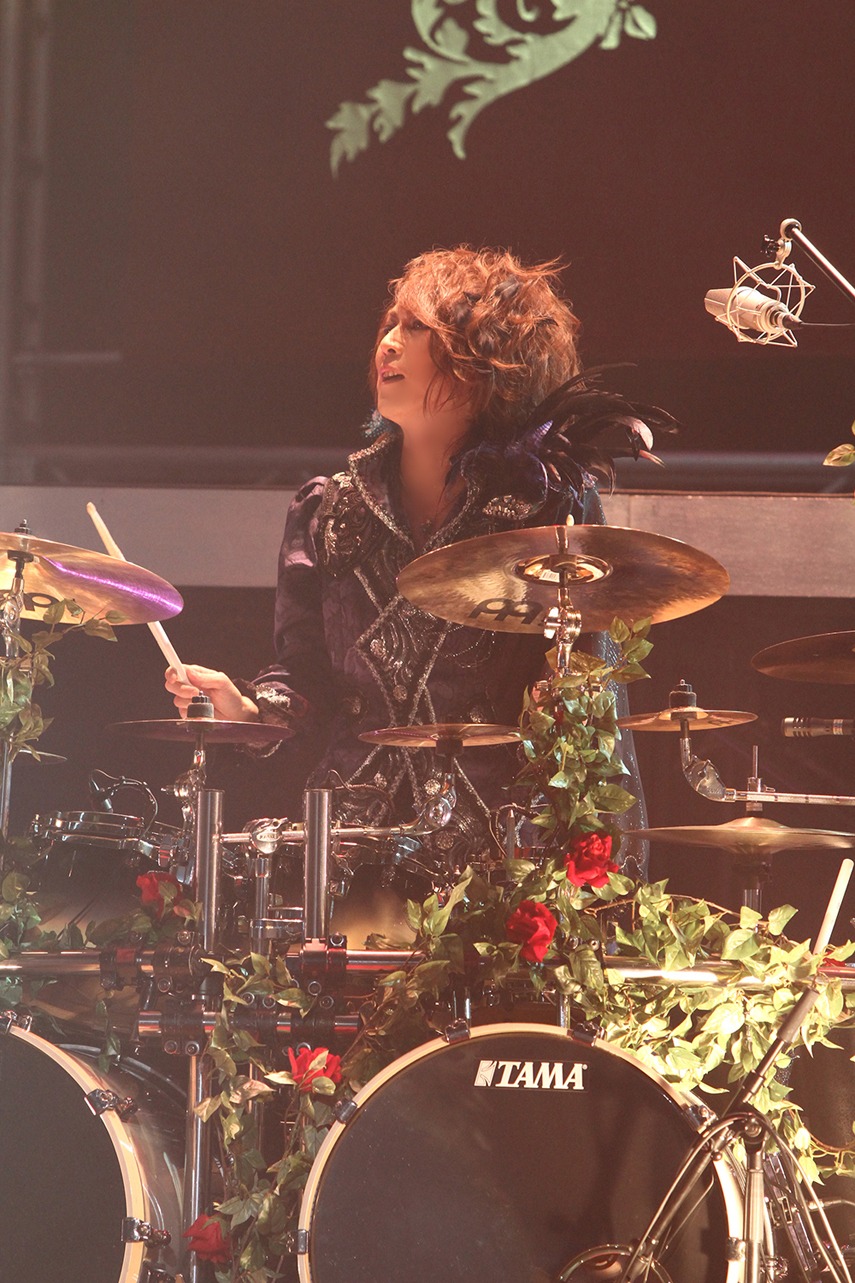 YUKI（Dr）