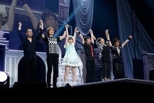 内田彩「AYA UCHIDA Complete LIVE ～COLORS～」の様子。（撮影：草刈雅之）