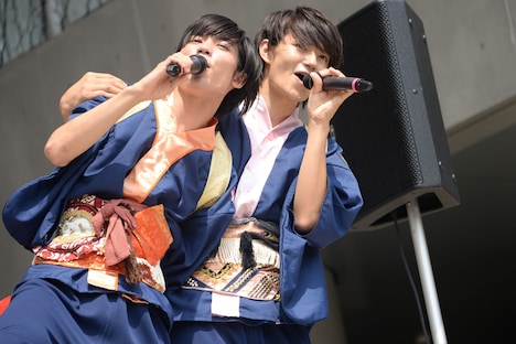 板垣瑞生と佐野勇斗。