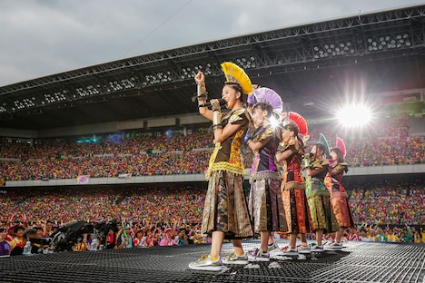 ももいろクローバーZ （Photo by HAJIME KAMIIISAKA+Z）