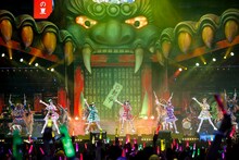 ももいろクローバーZ （Photo by HAJIME KAMIIISAKA+Z）