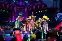 ももいろクローバーZ （Photo by HAJIME KAMIIISAKA+Z）