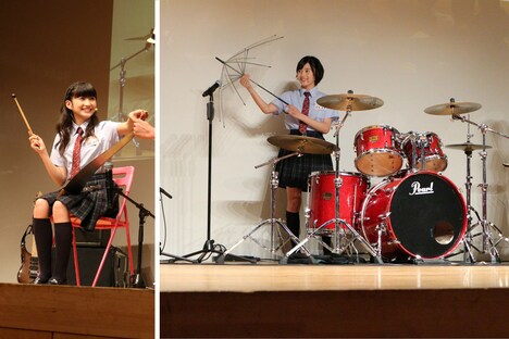 左から岡崎百々子、倉島颯良。（写真提供：アミューズ）